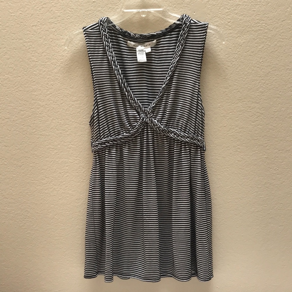 Max Studio Sleeveless blouse